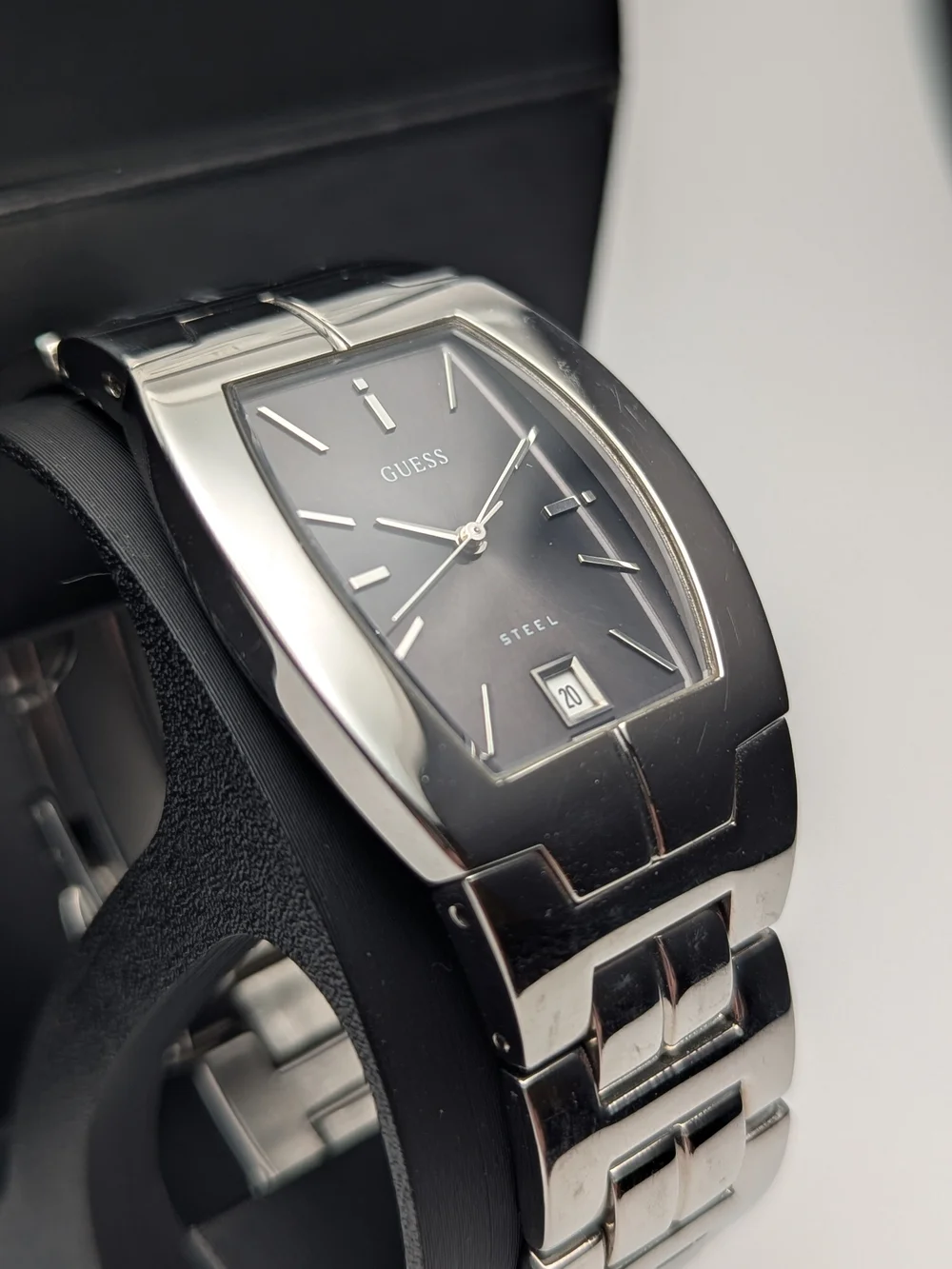 GUESS Men's Silver Steel Bracelet Watch - Black Dial